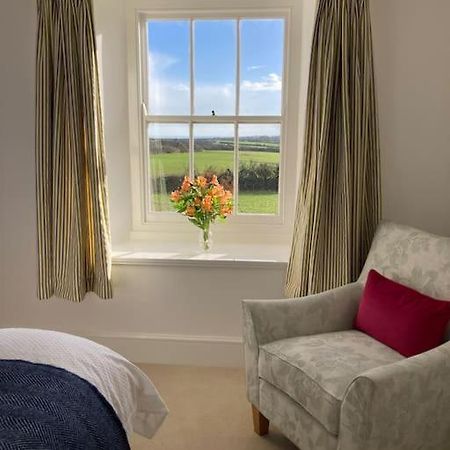 Lower Trewern Farm- Ensuite Bedroom Πενζάνς Εξωτερικό φωτογραφία